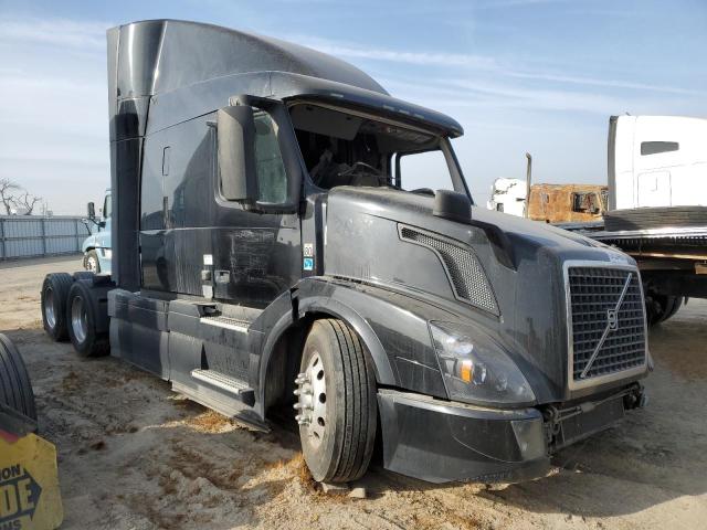 4V4NC9TH7GN952627 - 2016 VOLVO VN VNL BLACK photo 1