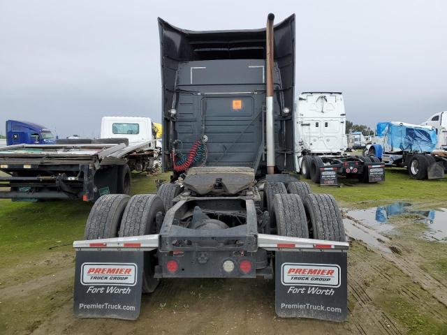 4V4NC9TH7GN952627 - 2016 VOLVO VN VNL BLACK photo 6