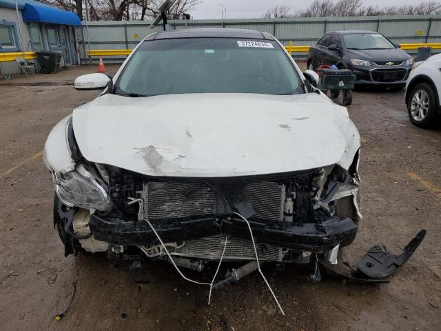 1N4AA5AP4EC910109 - 2014 NISSAN MAXIMA S WHITE photo 5