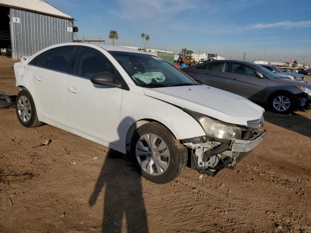 1G1PC5SHXC7369667 - 2012 CHEVROLET CRUZE LS WHITE photo 4