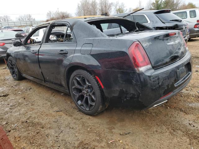 2C3CCABG2KH516318 - 2019 CHRYSLER 300 S BLACK photo 2