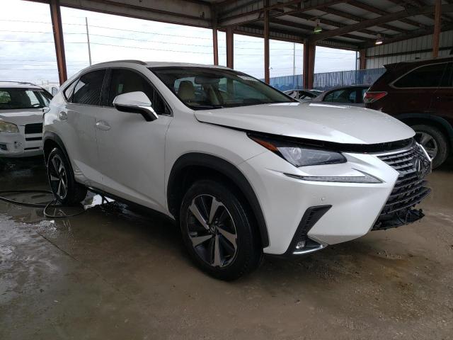 JTJYARBZ2J2112740 - 2018 LEXUS NX 300 BASE WHITE photo 4