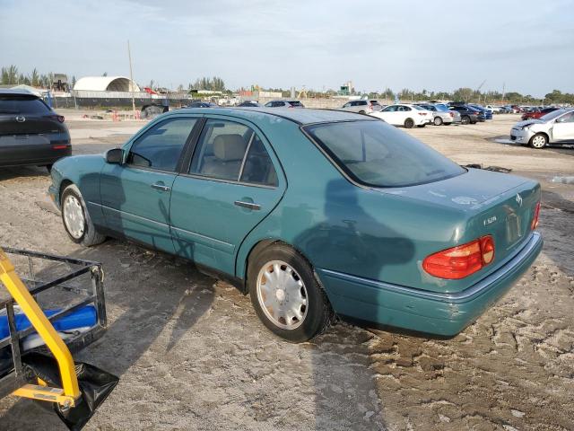 WDBJF65H6XA795286 - 1999 MERCEDES-BENZ E 320 GREEN photo 2