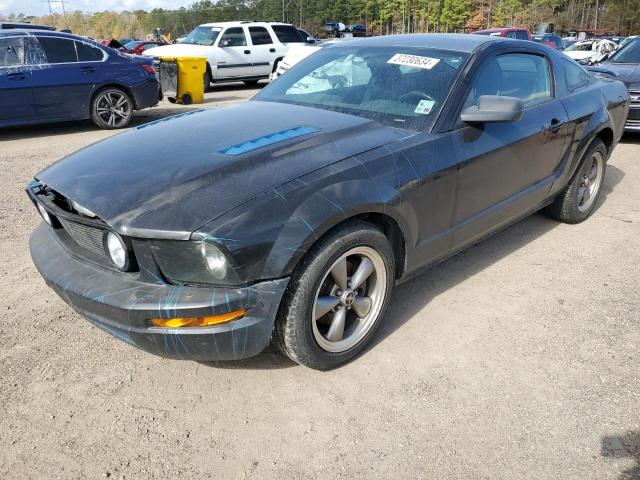 1ZVFT80N965264063 - 2006 FORD MUSTANG BLACK photo 1