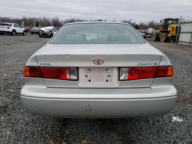 4T1BG22K2YU687061 - 2000 TOYOTA CAMRY CE GRAY photo 6