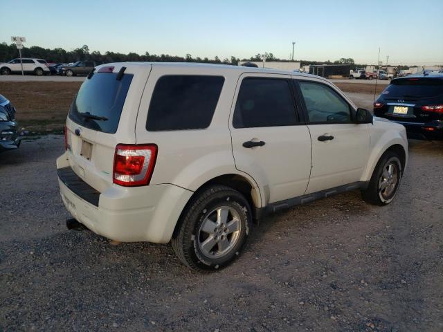 1FMCU0C70BKA14316 - 2011 FORD ESCAPE XLS WHITE photo 3