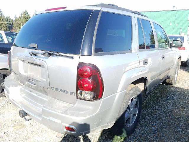 1GNDT13S242377717 - 2004 CHEVROLET TRAILBLAZER LS  photo 4