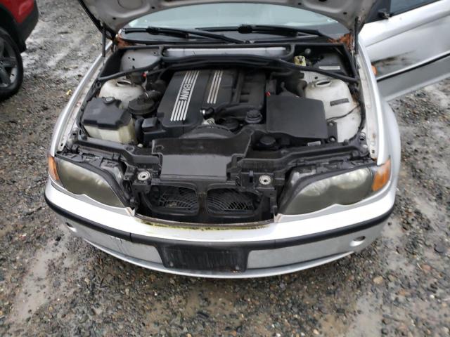 WBAAZ33435KW76364 - 2005 BMW 325 IS SULEV SILVER photo 11