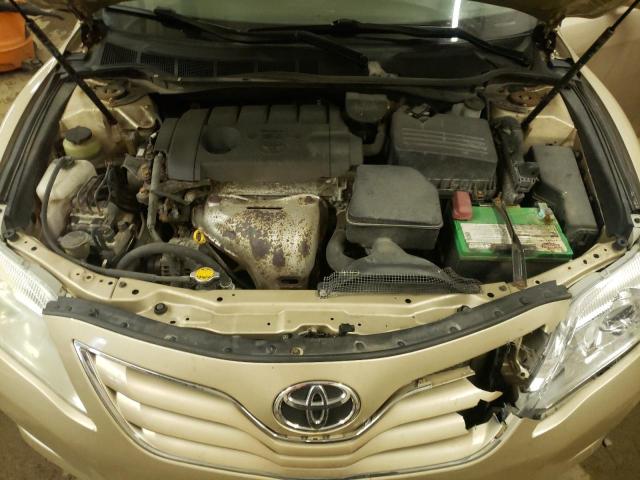 4T4BF3EK1BR121507 - 2011 TOYOTA CAMRY BASE GOLD photo 11