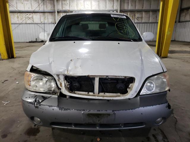 KNDUP132356764039 - 2005 KIA SEDONA EX WHITE photo 5