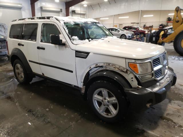 1D8GU28K87W700345 - 2007 DODGE NITRO SXT WHITE photo 4