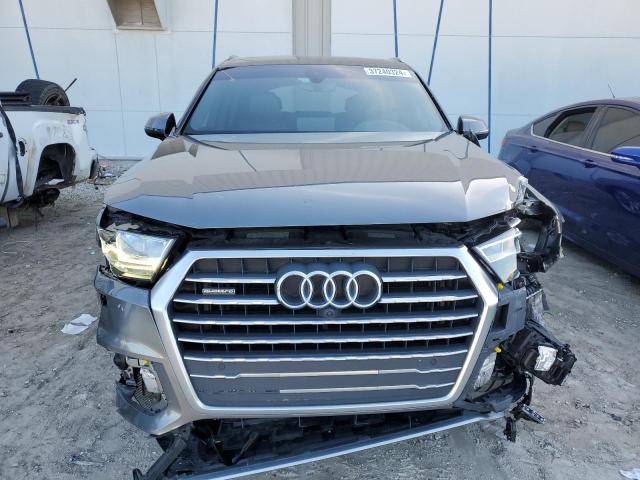 WA1VAAF70JD027247 - 2018 AUDI Q7 PRESTIGE GRAY photo 5
