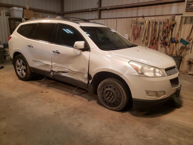 1GNKRLED5BJ417131 - 2011 CHEVROLET TRAVERSE L WHITE photo 4