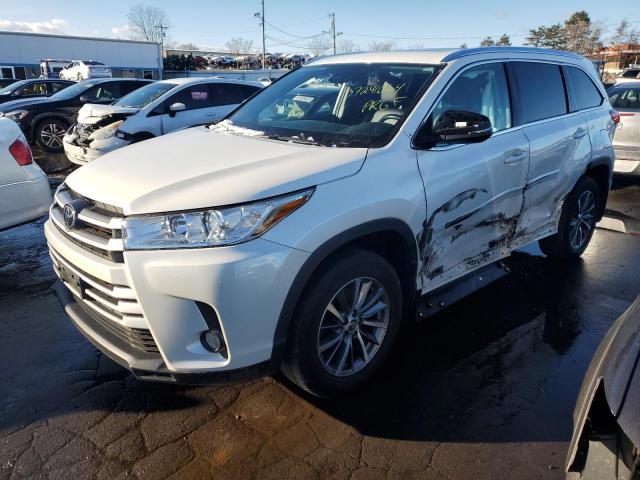 2019 TOYOTA HIGHLANDER SE, 