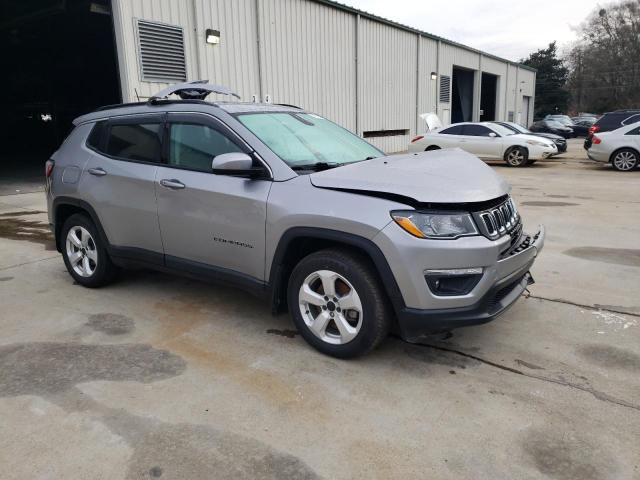 3C4NJCBB8LT236549 - 2020 JEEP COMPASS LATITUDE SILVER photo 4