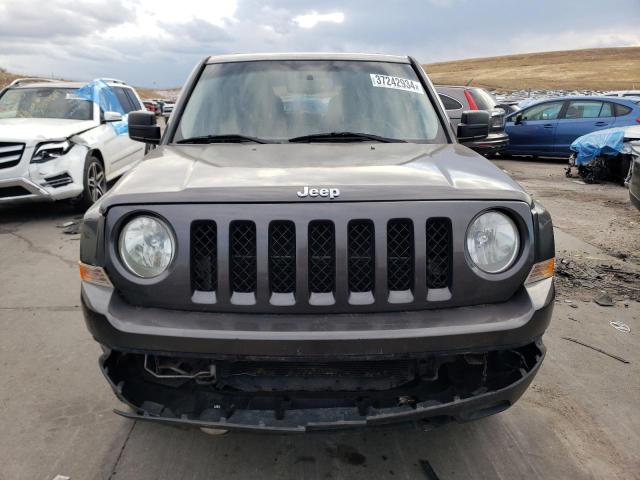 1C4NJRFB8GD691247 - 2016 JEEP PATRIOT LATITUDE GRAY photo 5