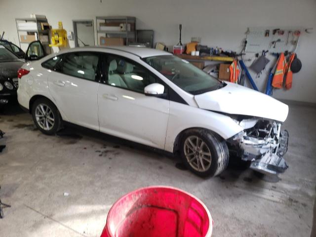 1FADP3F26HL336226 - 2017 FORD FOCUS SE WHITE photo 4