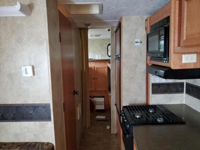 4YDT29020AM410317 - 2010 KEYSTONE PASSPORT TWO TONE photo 6