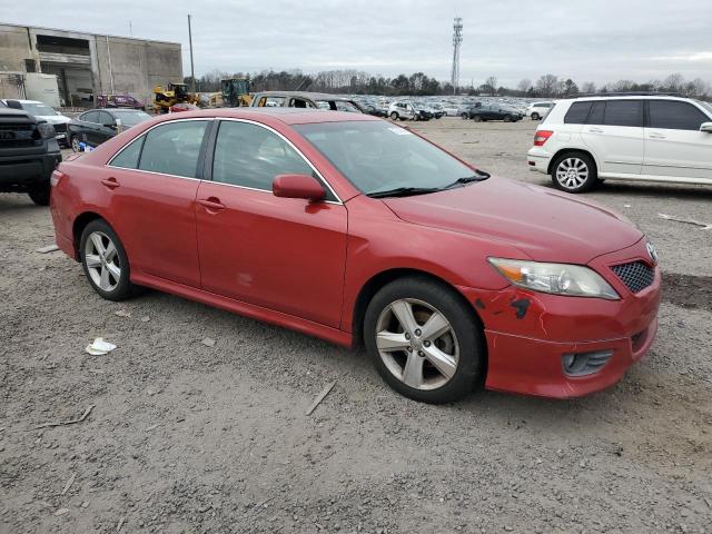 4T1BF3EK0BU147073 - 2011 TOYOTA CAMRY BASE RED photo 4