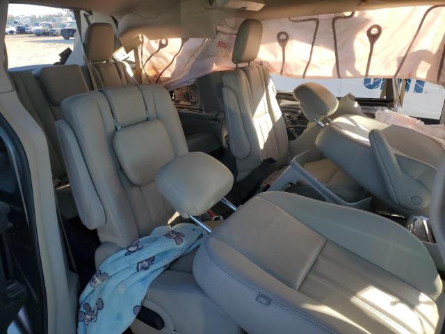 2C4RC1BG8FR661451 - 2015 CHRYSLER TOWN & COU TOURING GRAY photo 11