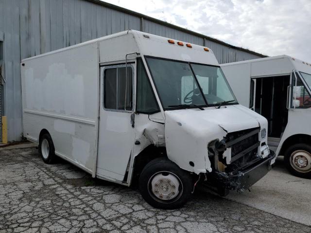 4UZA4FF47VC791523 - 1997 FREIGHTLINER CHASSIS M LINE WALK-IN VAN WHITE photo 4