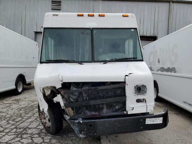 4UZA4FF47VC791523 - 1997 FREIGHTLINER CHASSIS M LINE WALK-IN VAN WHITE photo 5