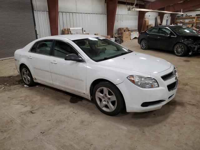 1G1ZB5EB9A4110878 - 2010 CHEVROLET MALIBU LS WHITE photo 4