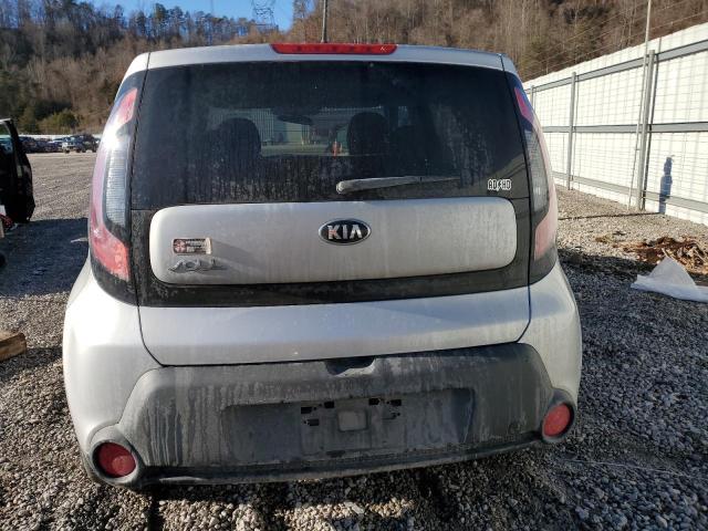 KNDJN2A25G7869101 - 2016 KIA SOUL SILVER photo 6