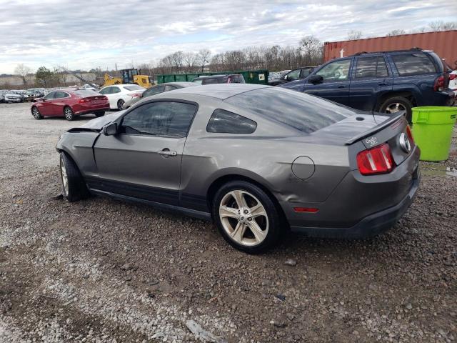 1ZVBP8AN8A5153787 - 2010 FORD MUSTANG GRAY photo 2