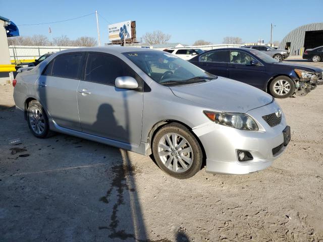 1NXBU4EE9AZ285666 - 2010 TOYOTA COROLLA BASE GRAY photo 4