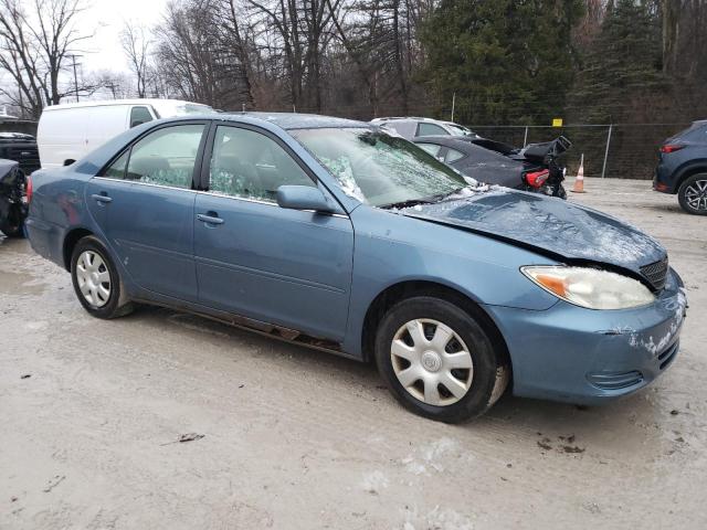 4T1BE32KX3U757068 - 2003 TOYOTA CAMRY LE BLUE photo 4