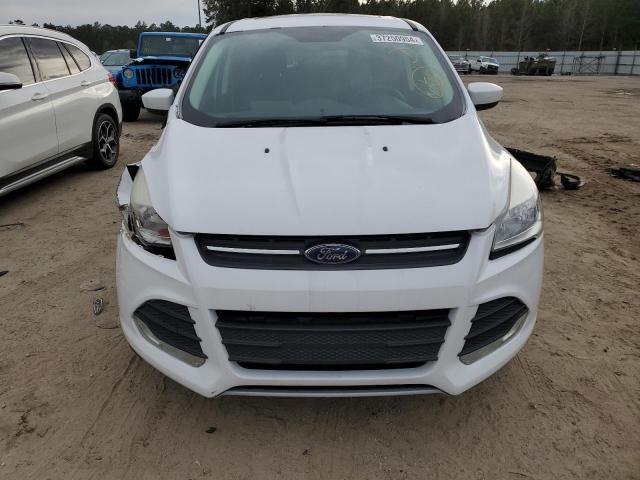 1FMCU0G92GUB25361 - 2016 FORD ESCAPE SE WHITE photo 5