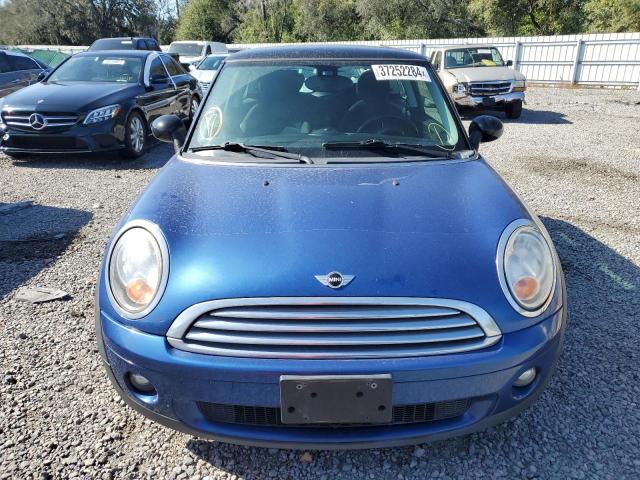 WMWMF33557TL68642 - 2007 MINI COOPER BLUE photo 5