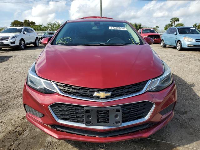 1G1BE5SM1H7221335 - 2017 CHEVROLET CRUZE LT RED photo 5