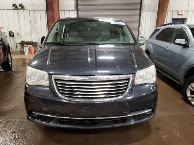 2C4RC1CGXDR616278 - 2013 CHRYSLER TOWN & COU BLUE photo 5