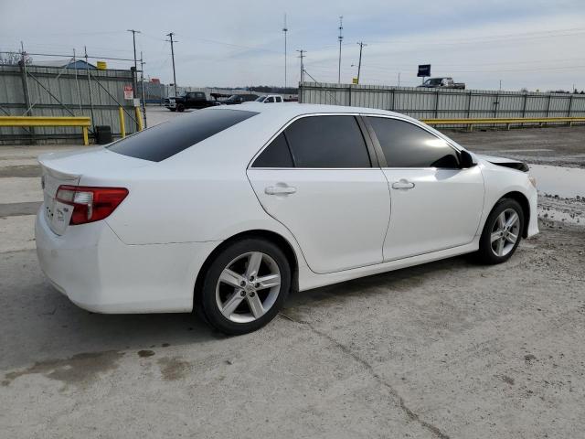 4T1BF1FK4EU832281 - 2014 TOYOTA CAMRY L WHITE photo 3