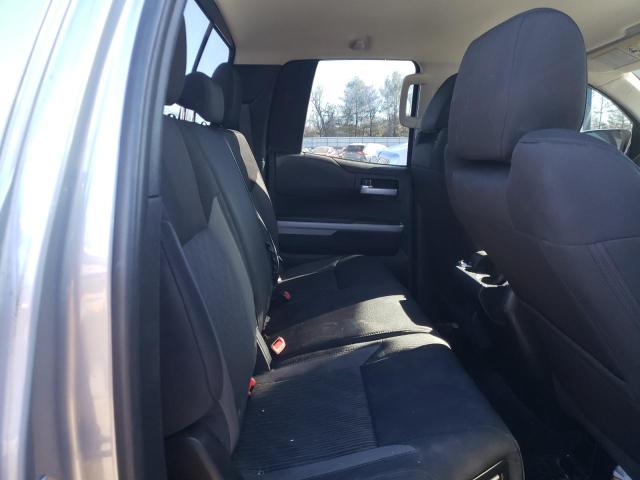5TFUY5F17GX566763 - 2016 TOYOTA TUNDRA DOUBLE CAB SR/SR5 SILVER photo 10