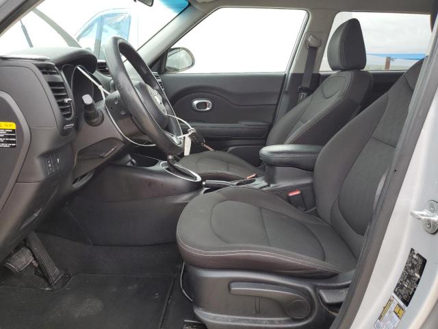 KNDJN2A29F7798970 - 2015 KIA SOUL SILVER photo 7