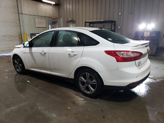 1FADP3F24EL450818 - 2014 FORD FOCUS SE WHITE photo 2