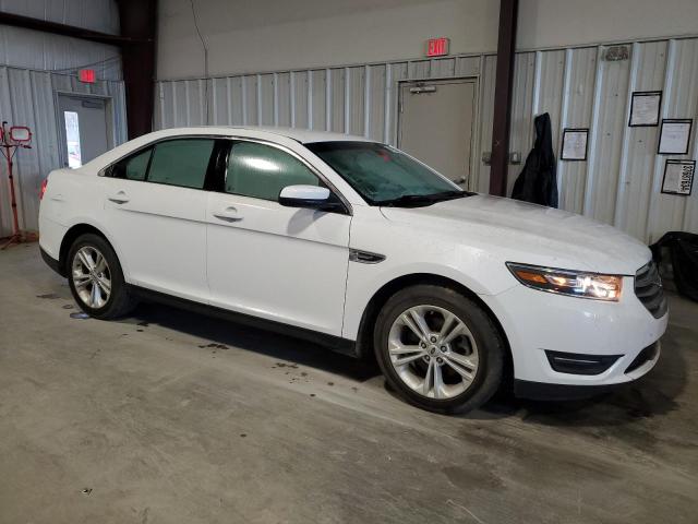 1FAHP2E81KG107292 - 2019 FORD TAURUS SEL WHITE photo 4