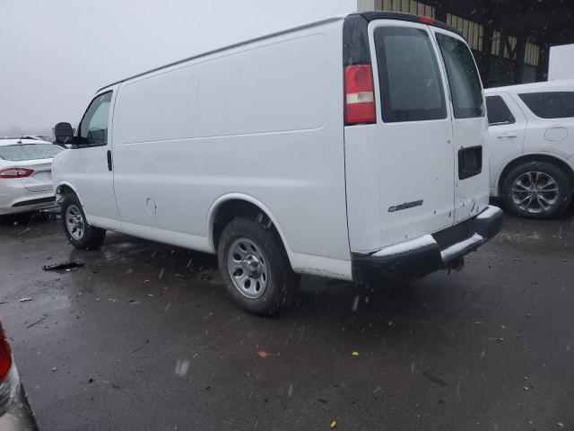 1GCSGAF46D1115819 - 2013 CHEVROLET EXPRESS G1 WHITE photo 2