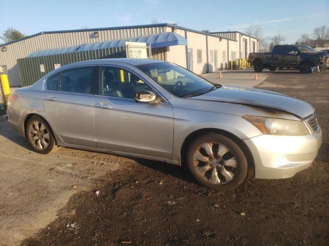 1HGCP26859A106194 - 2009 HONDA ACCORD EXL SILVER photo 4