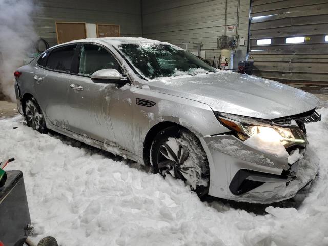 5XXGT4L37KG290645 - 2019 KIA OPTIMA LX SILVER photo 4