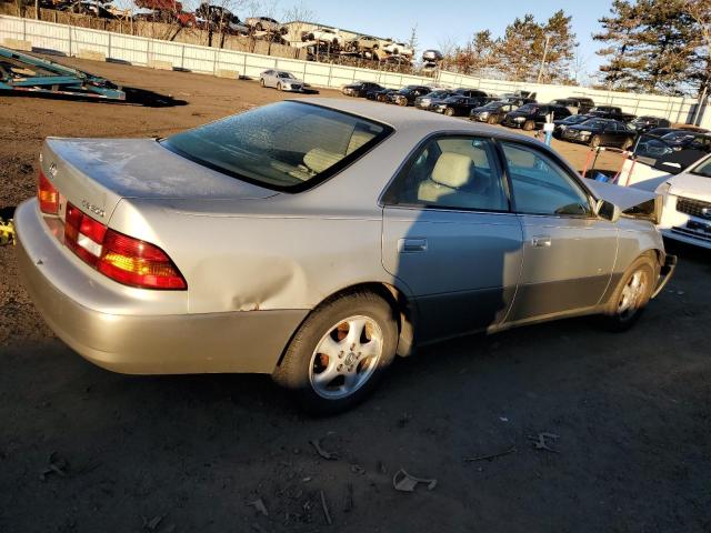 JT8BF28G4W5046610 - 1998 LEXUS ES 300 SILVER photo 3