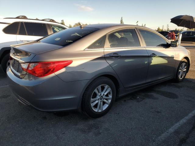 5NPEB4AC8BH280711 - 2011 HYUNDAI SONATA GLS GRAY photo 3