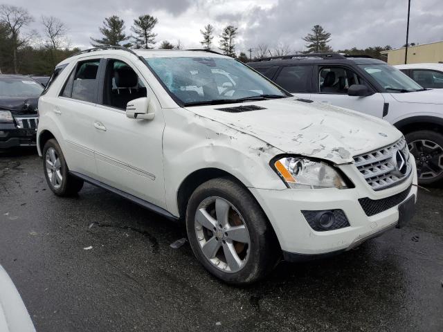 4JGBB8GB9BA671605 - 2011 MERCEDES-BENZ ML 350 4MATIC WHITE photo 4