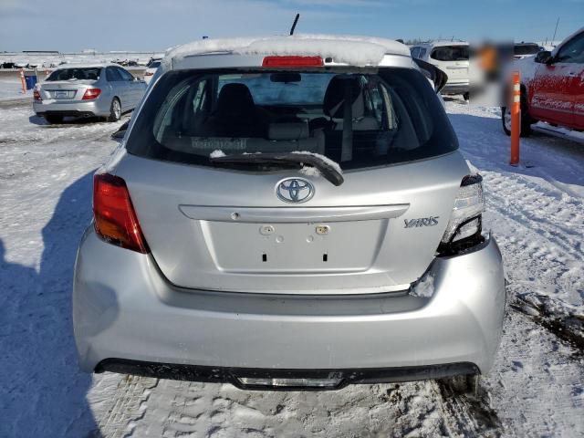 VNKKTUD33FA047304 - 2015 TOYOTA YARIS SILVER photo 6