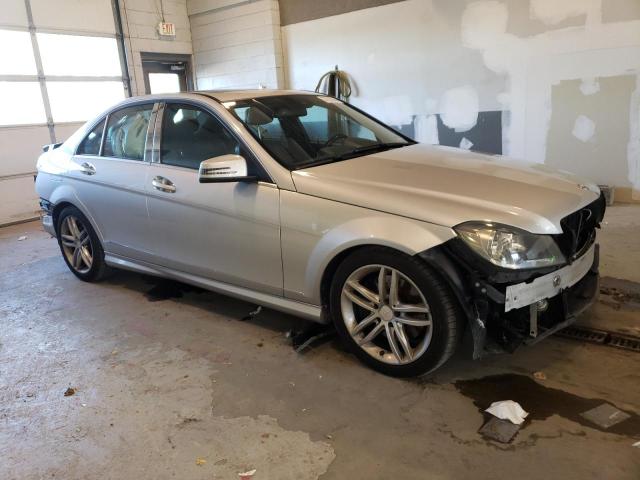 WDDGF8AB0DR288640 - 2013 MERCEDES-BENZ C 300 4MATIC SILVER photo 4