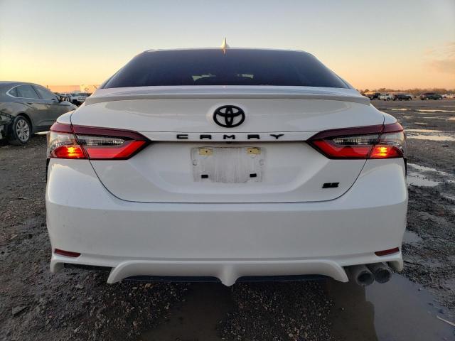 4T1G11AK0PU769064 - 2023 TOYOTA CAMRY SE NIGHT SHADE WHITE photo 6