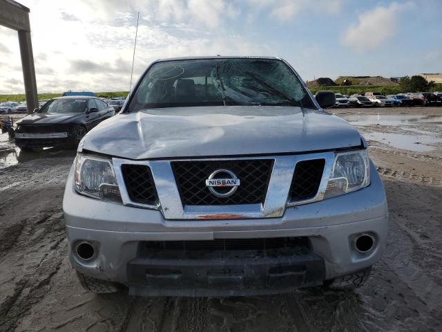 1N6AD0EV2GN790120 - 2016 NISSAN FRONTIER S SILVER photo 5